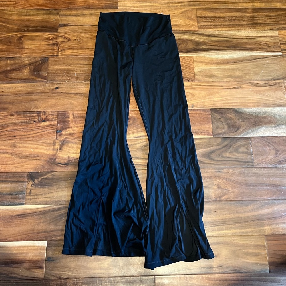 Aerie offline size large flare leggings black